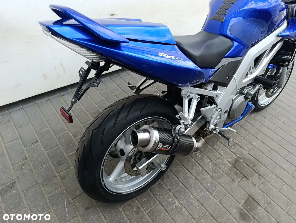 Suzuki SV - 22