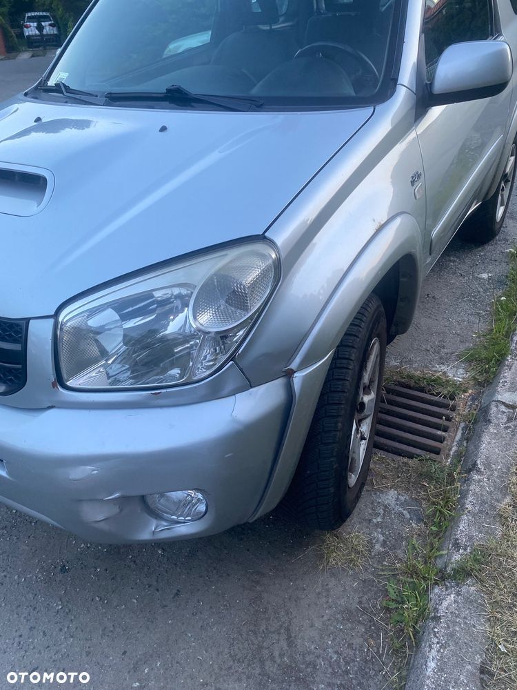 Toyota RAV4 - 3