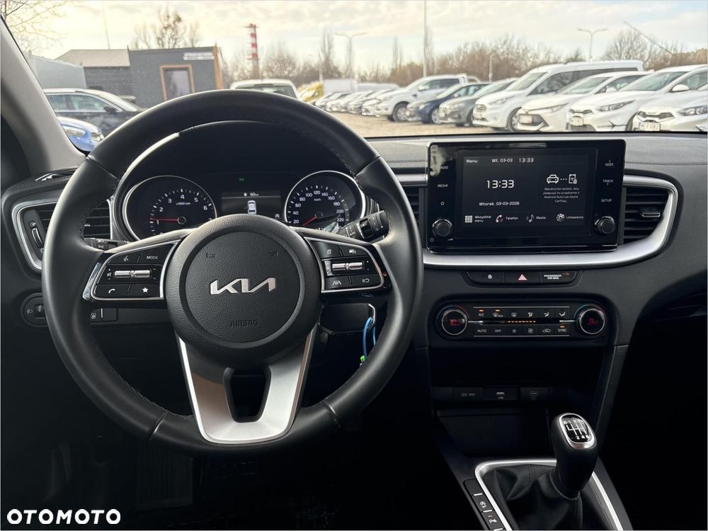 Kia Ceed 1.5 T-GDI M - 12