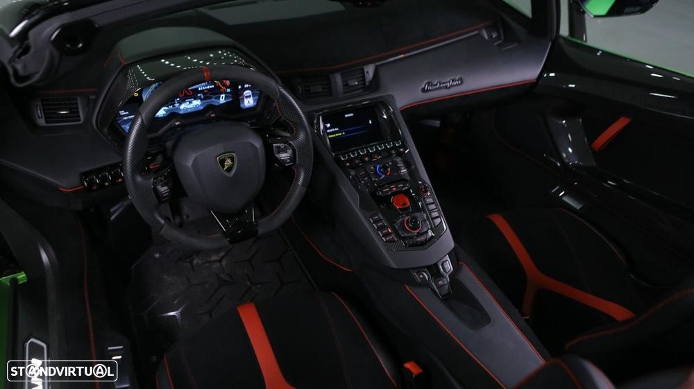 Lamborghini Aventador SVJ Roadster - 30