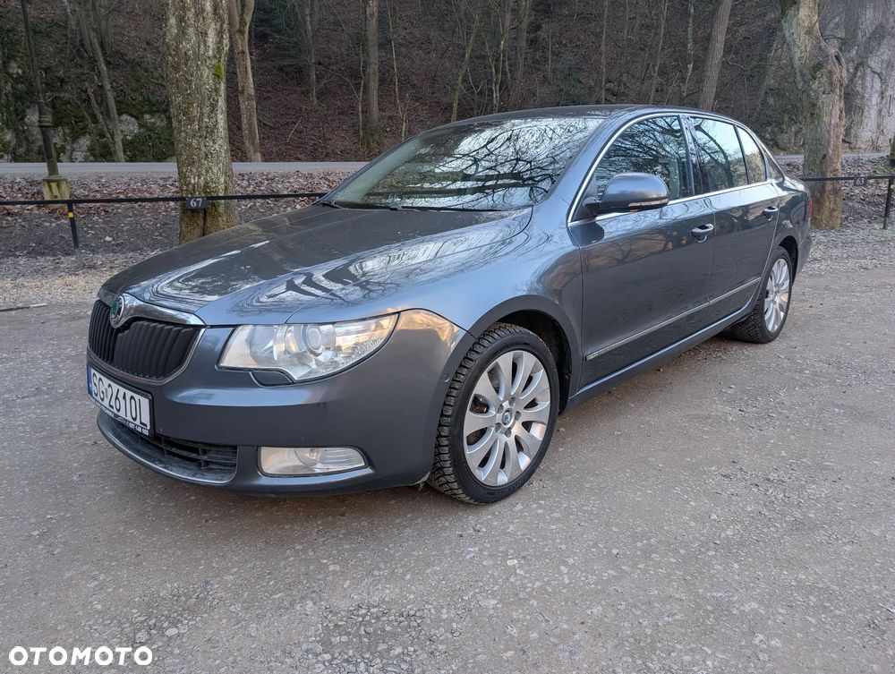 Skoda Superb 2.0 TDI Elegance DSG - 23
