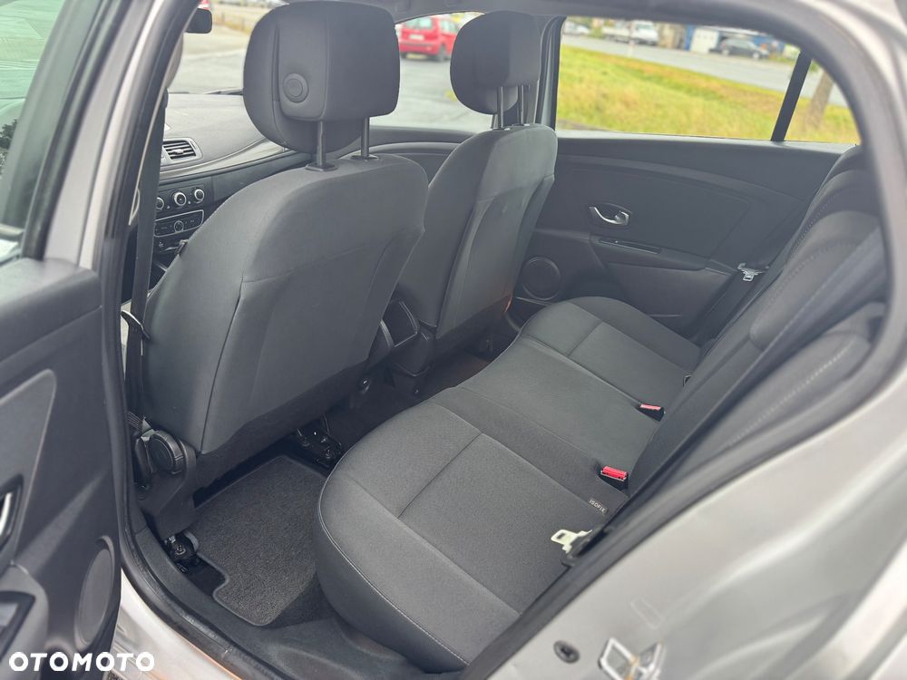 Renault Megane 1.6 16V Authentique Euro5 - 14