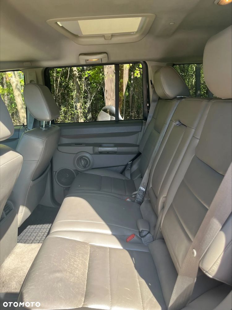 Jeep Commander 3.7 V6 - 12