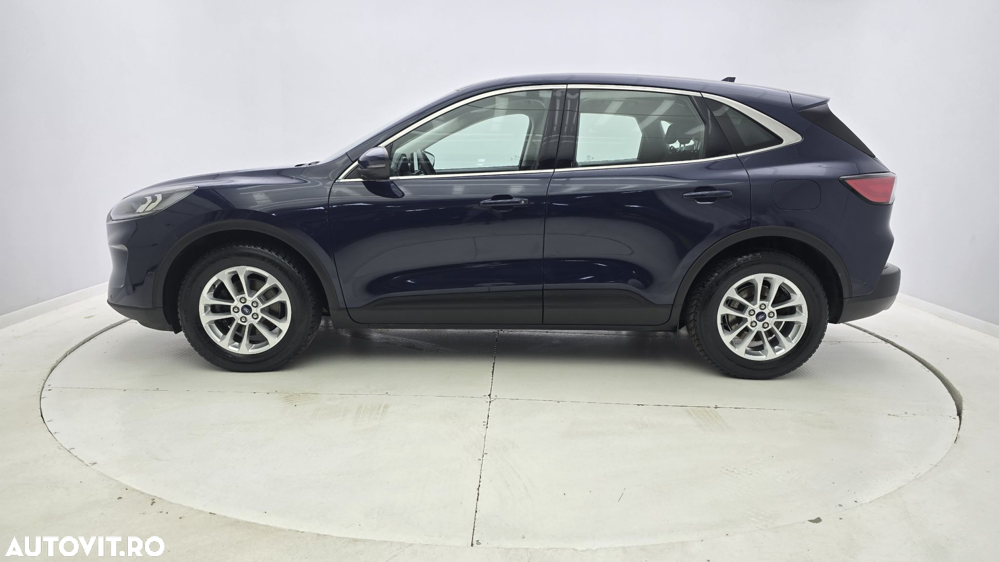 Ford Kuga - 9