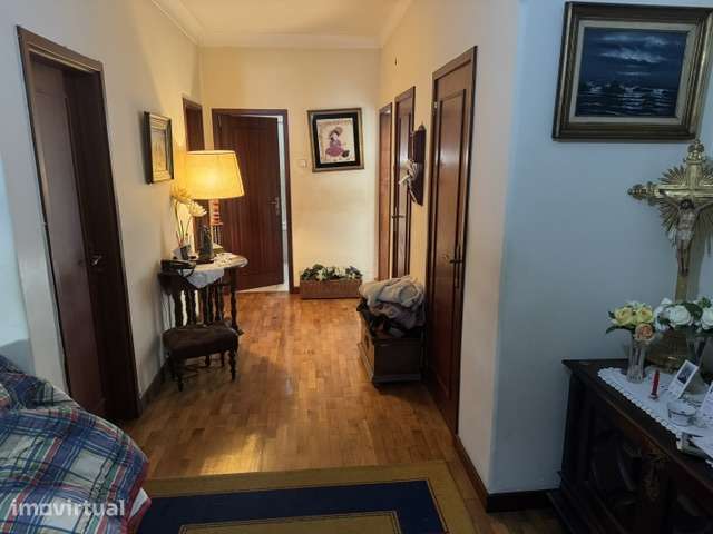 T2 + 1 Rua da Restauração - Braga. Propriedade de Raiz com Usufruto. - Grande imagem: 5/30