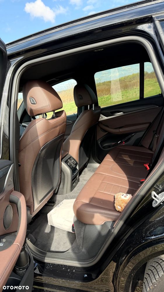 BMW X3 xDrive20i mHEV - 18