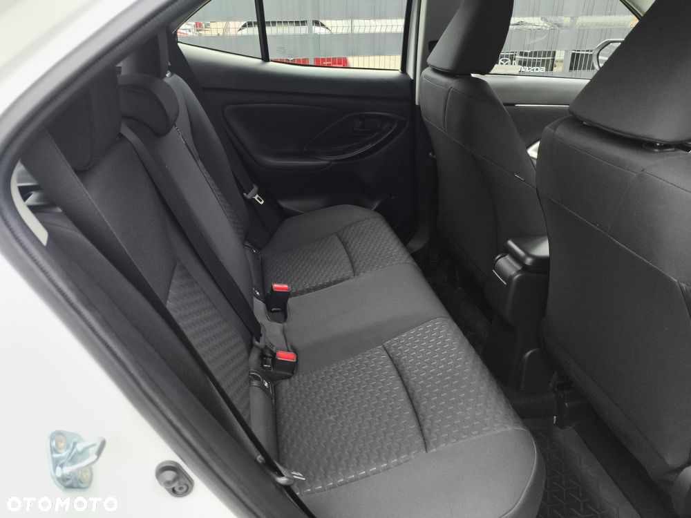 Toyota Yaris Cross Hybrid 1.5 Comfort - 24