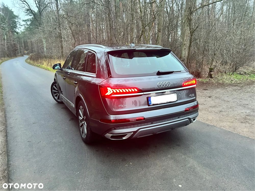 Audi Q7 - 11