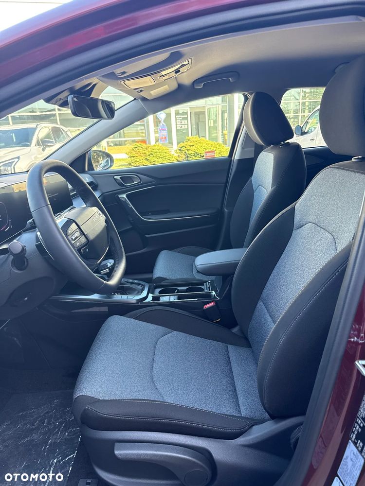 Kia XCeed 1.6 T-GDI M DCT - 19