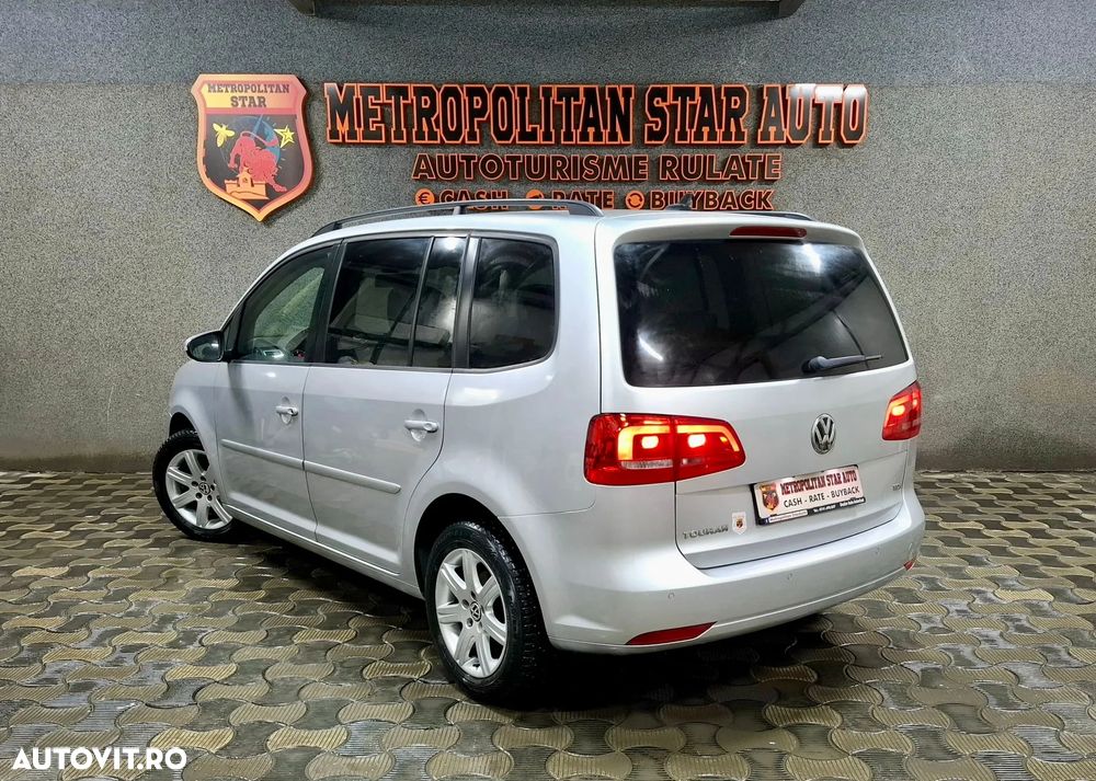 Volkswagen Touran 1.6 TDI BlueMotion Technology Highline - 3