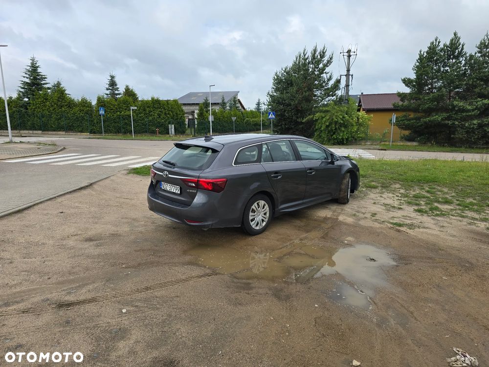 Toyota Avensis 1.6 D-4D Active - 4