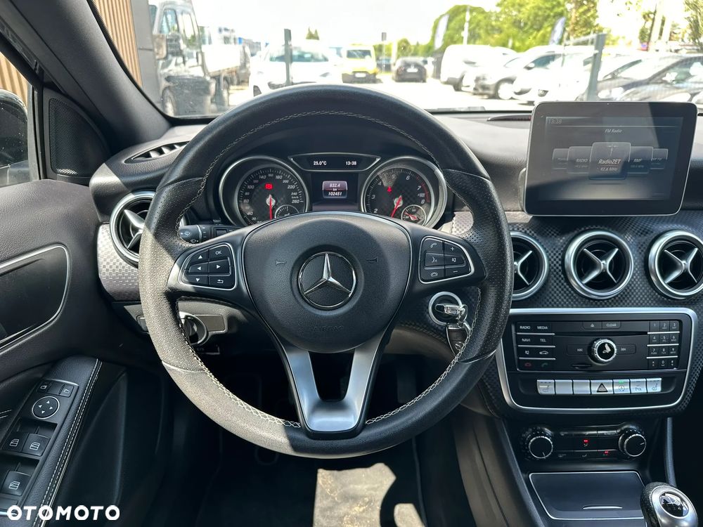 Mercedes-Benz Klasa A 180 (BlueEFFICIENCY) Style - 33