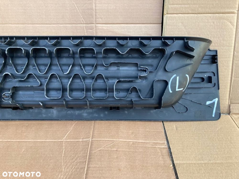 VW T5 TRANSPORTER 03- Stopień Nakładka na próg drzwi przesuwne lewe - 8
