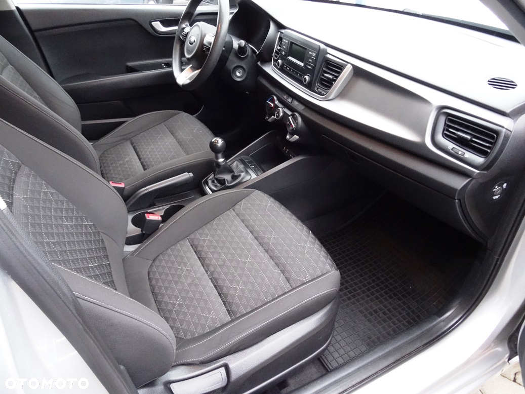 Kia Rio 1.2 Business Line - 10