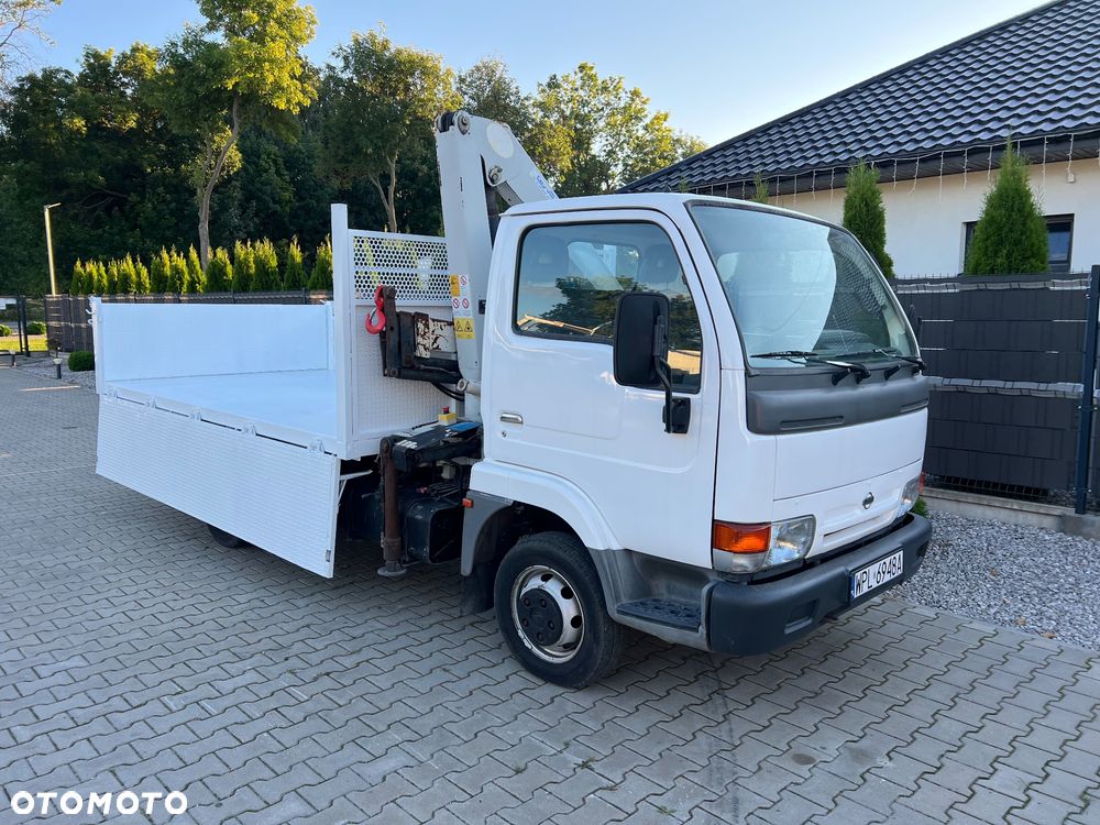 Nissan CABSTAR - 32