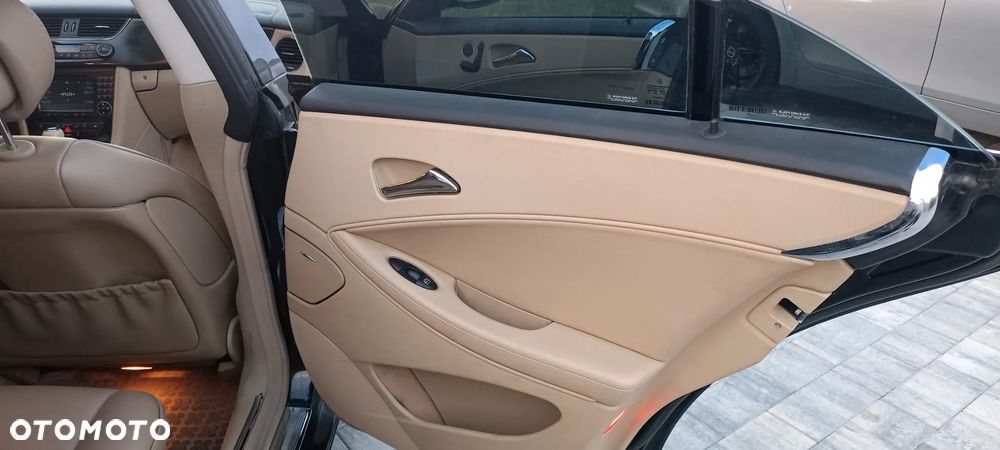 Mercedes-Benz CLS 350 CGI 7G-TRONIC - 14
