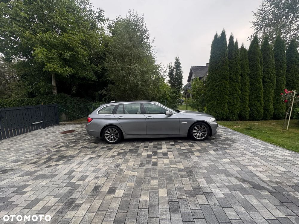 BMW 5 Series 2011 photo 4
