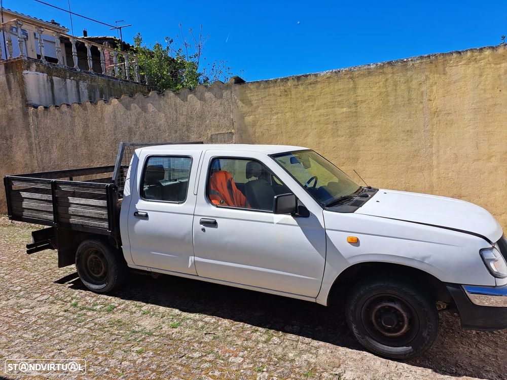Nissan Pick Up 2.5 D CD - 1