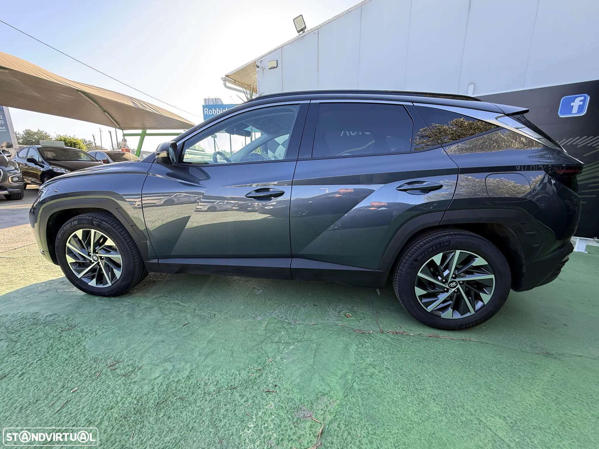 Hyundai Tucson - 2