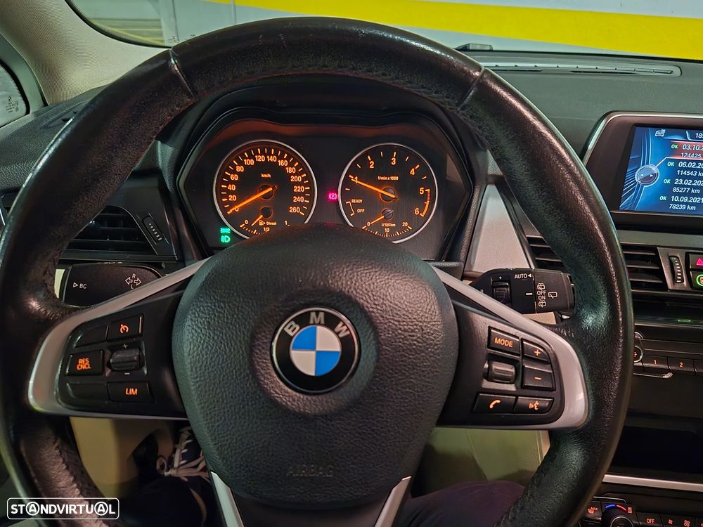 BMW 216 Active Tourer d Line Luxury Auto - 29