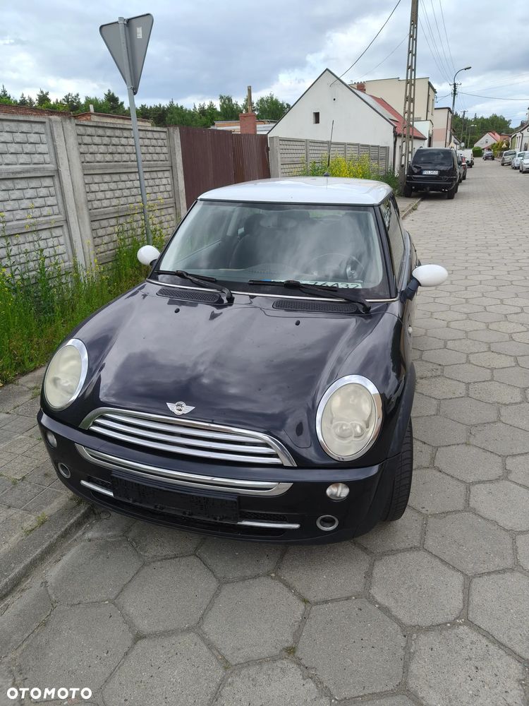 MINI Cooper Sidewalk - 1