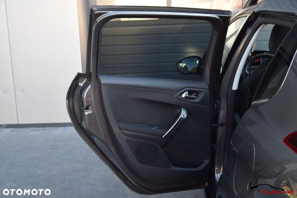 Peugeot 2008 - 19