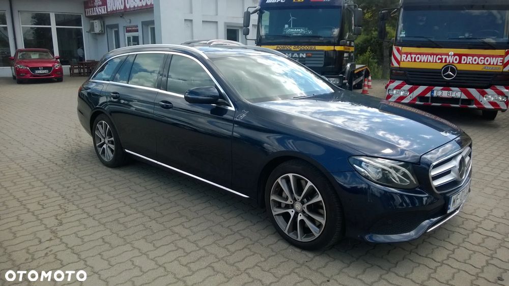 Mercedes-Benz Klasa E 350 d 4Matic 9G-TRONIC Exclusive - 8