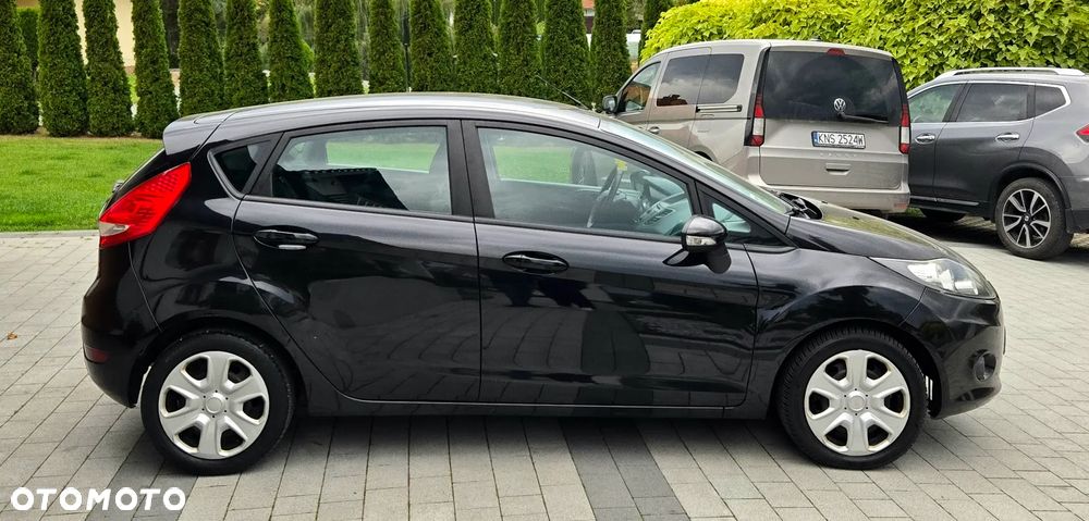 Ford Fiesta 1.25 Champions Edition - 26