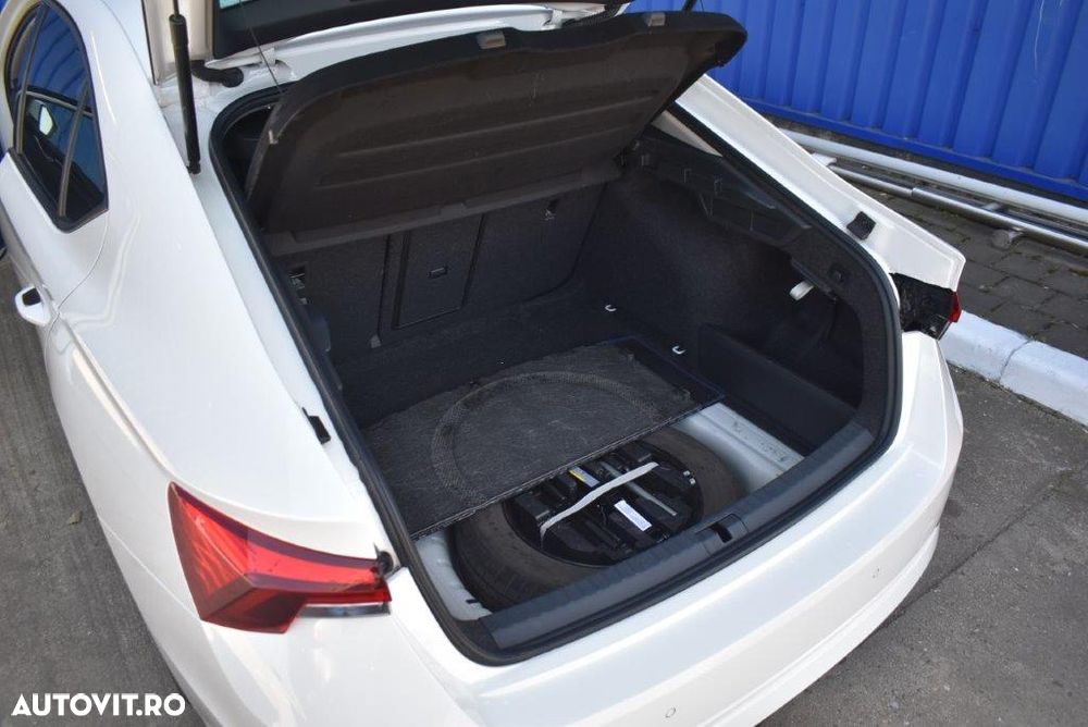 Skoda Octavia 1.0 TSI DSG Mild Hybrid Style - 9