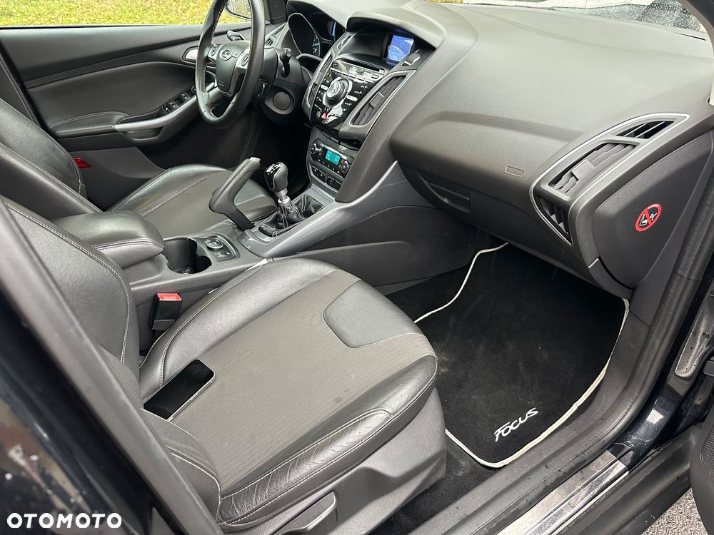 Ford Focus 1.6 EcoBoost Titanium - 14