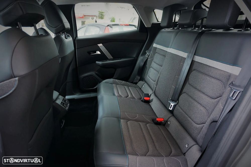 Citroën C4 1.2 PureTech Shine - 11