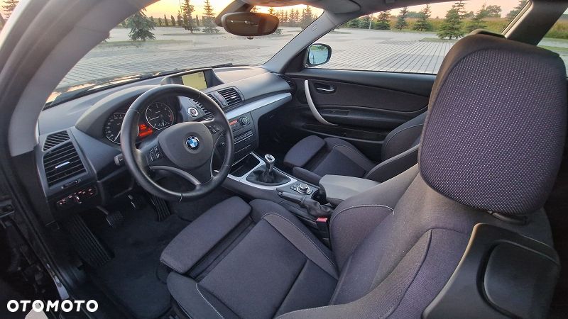 BMW Seria 1 118d DPF Edition Sport - 25