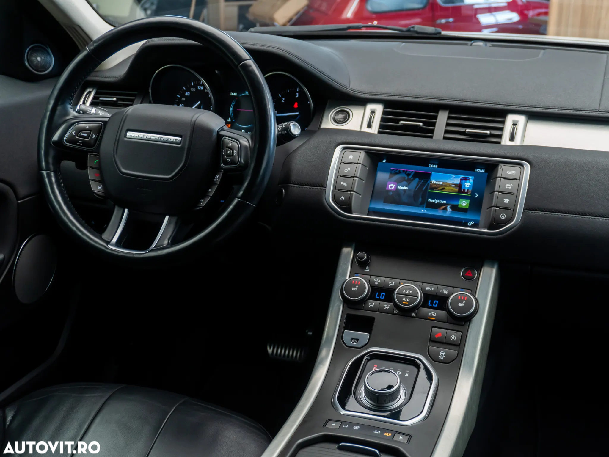 Land Rover Range Rover Evoque - 21