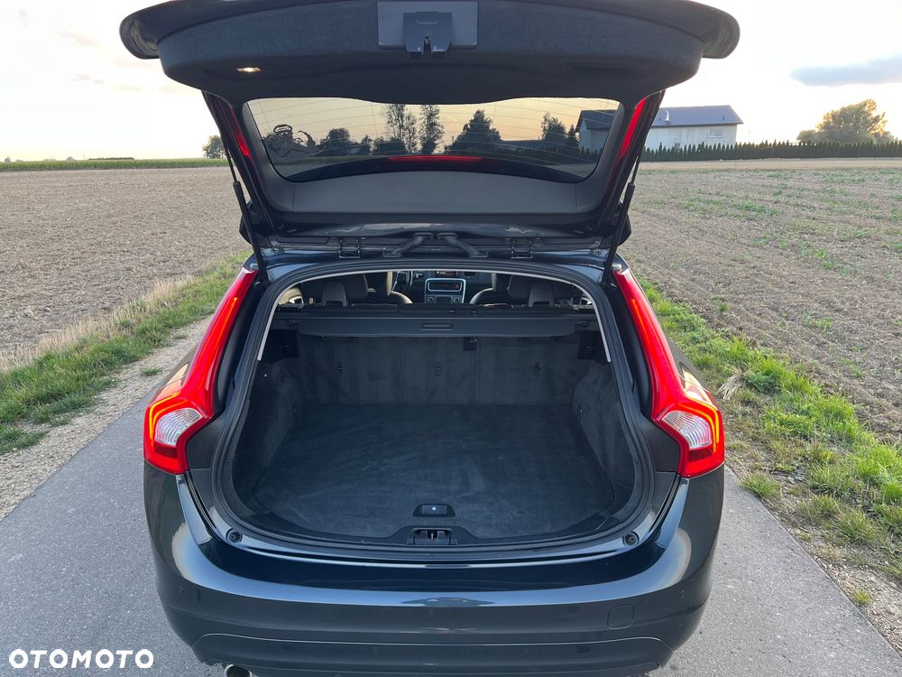 Volvo V60 D3 Drive-E Summum - 21