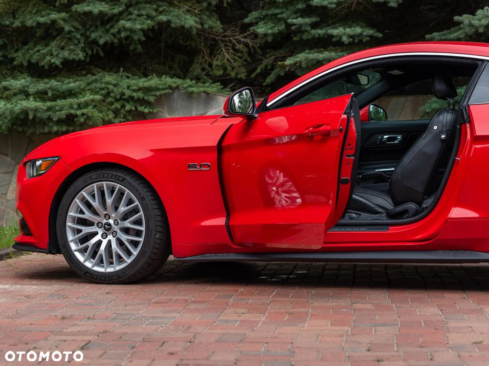 Ford Mustang 5.0 V8 GT - 8