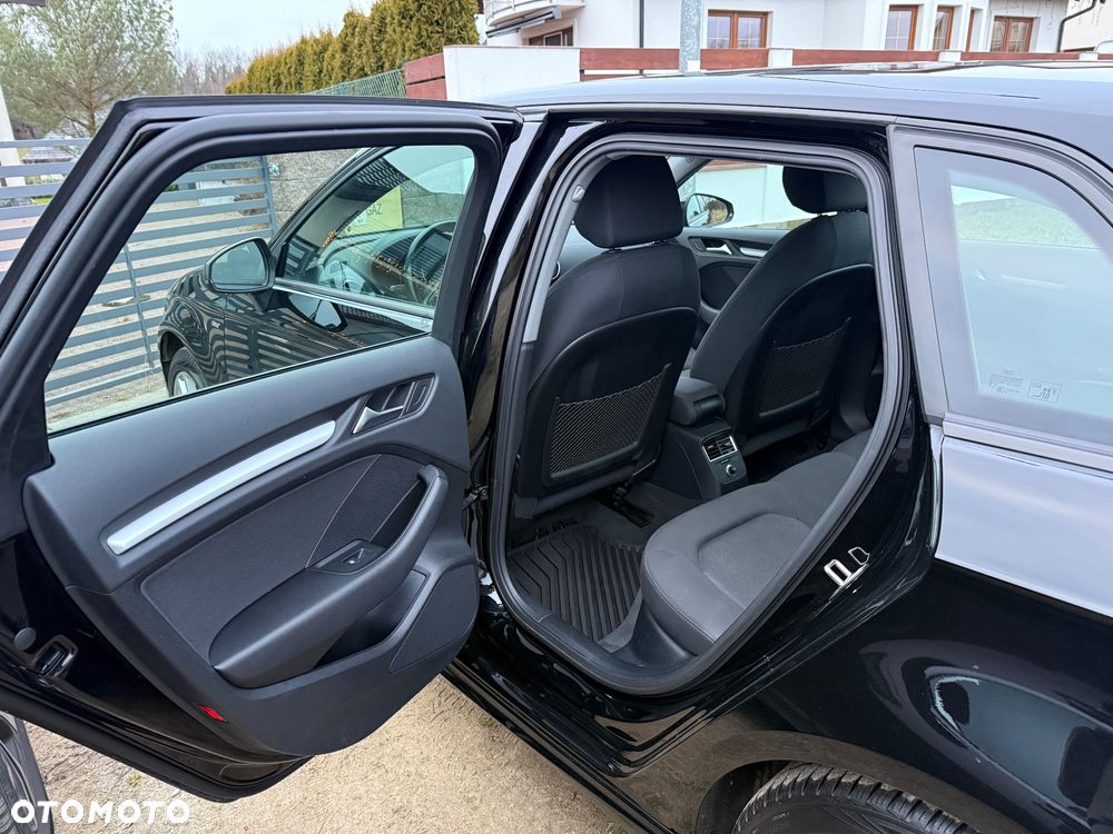 Audi A3 Sportback 1.5 TFSI S tronic - 16