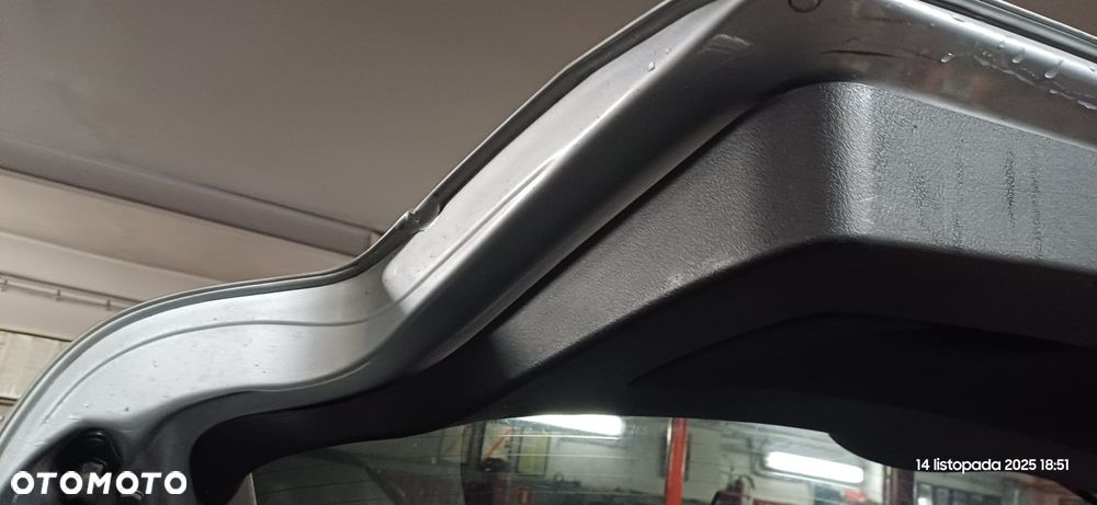 Volkswagen Passat 1.6 - 17