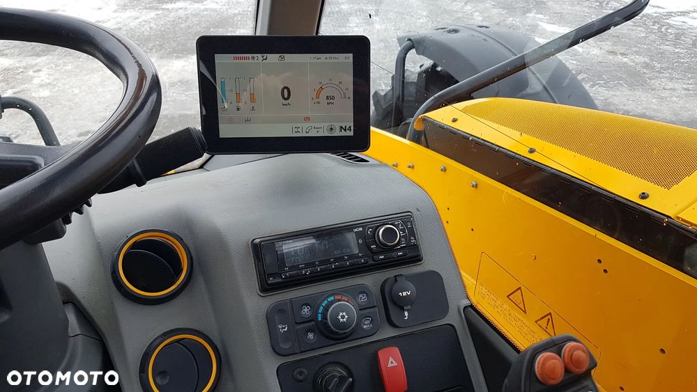 JCB 532-70 Agri 2020R - 12