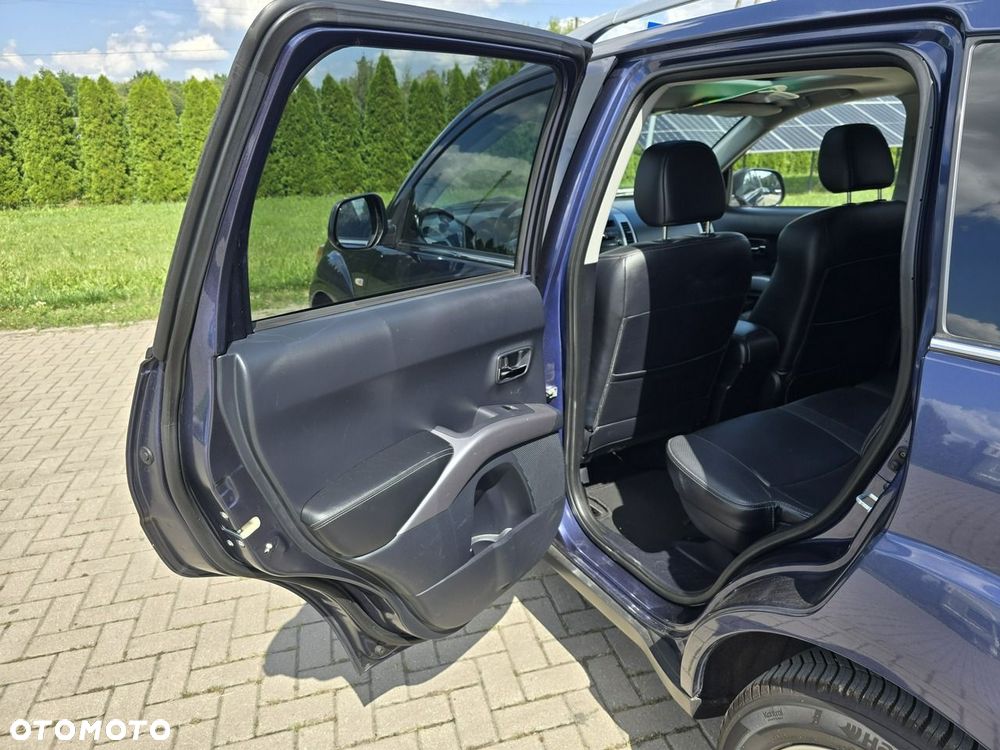 Mitsubishi Outlander - 18