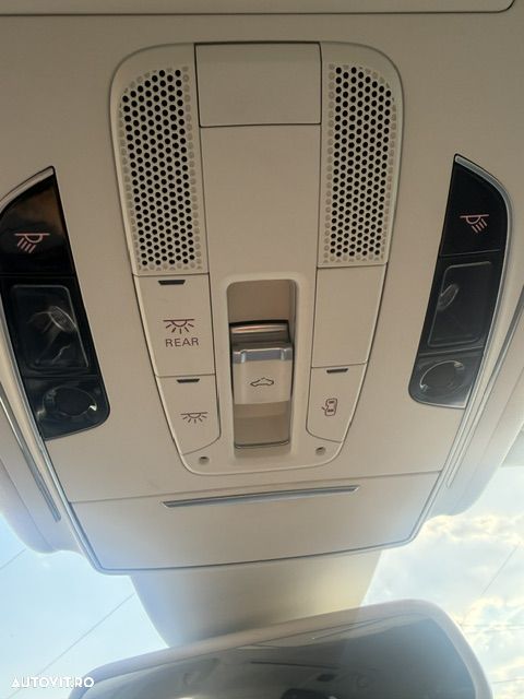 Audi A8 - 7