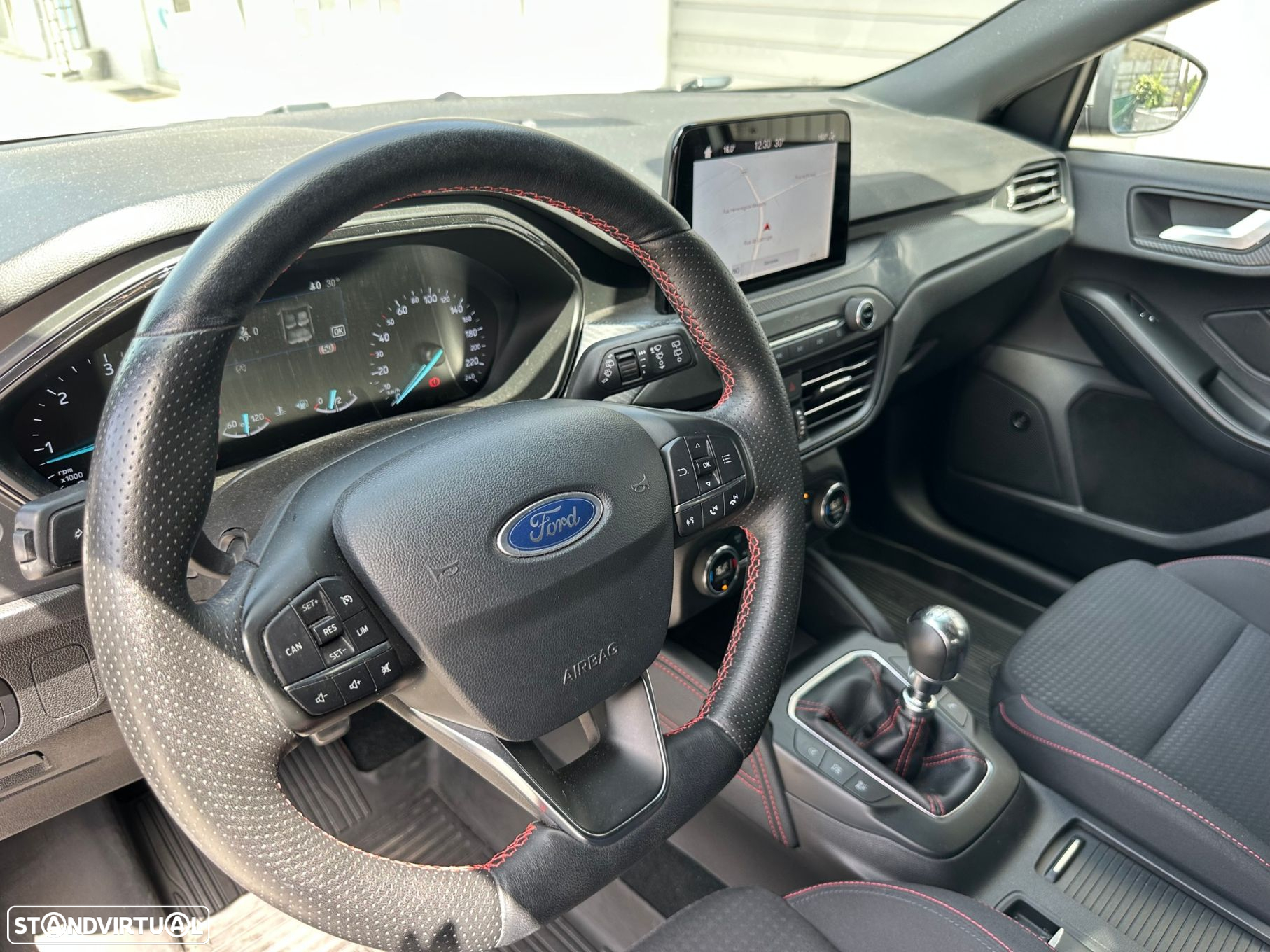 Ford Focus 1.5 TDCi EcoBlue ST-Line - 19