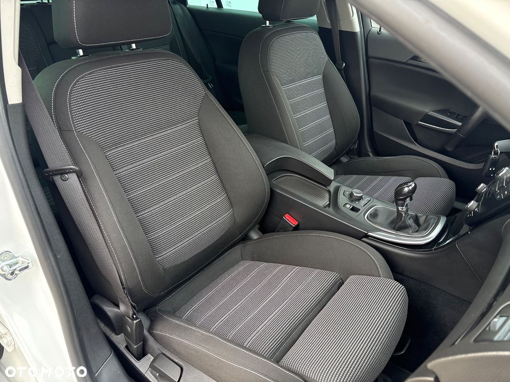 Opel Insignia 1.6 T Cosmo - 20