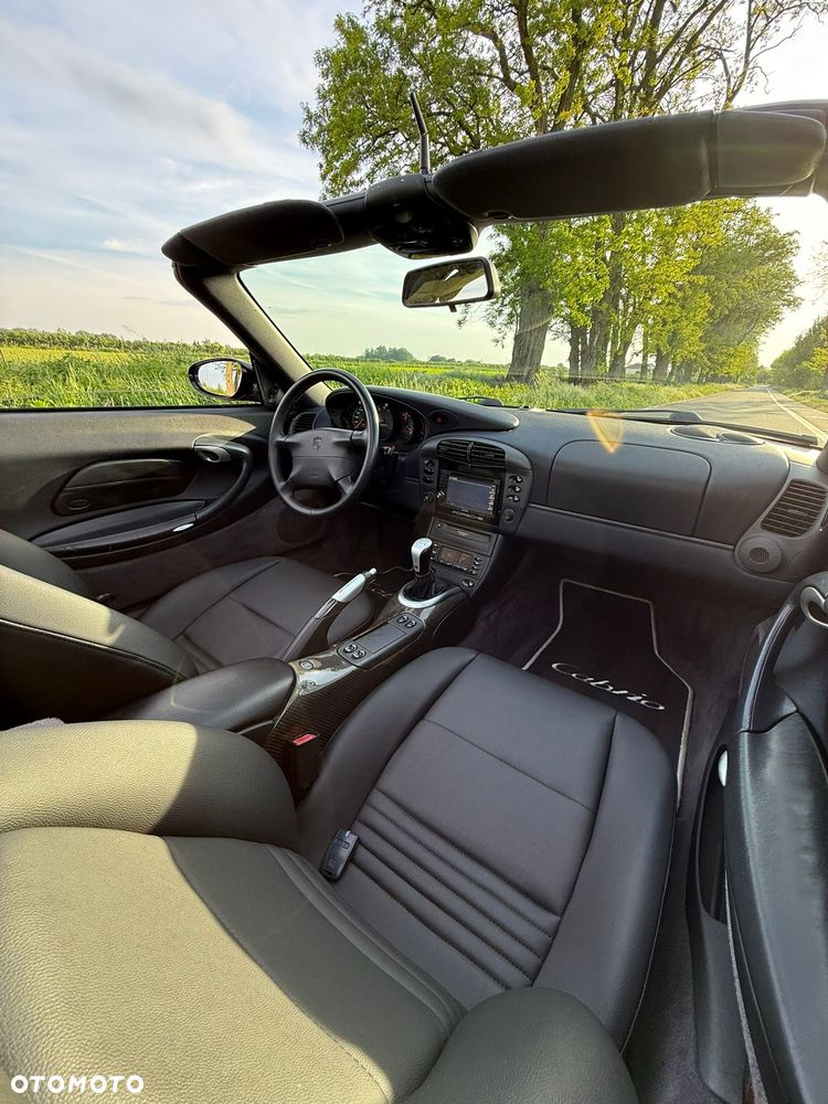 Porsche 911 Carrera - 9