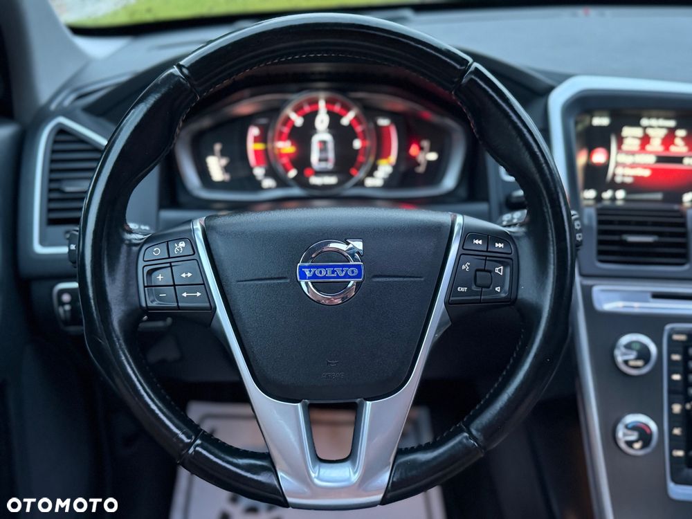 Volvo XC 60 D4 Drive-E Momentum - 20
