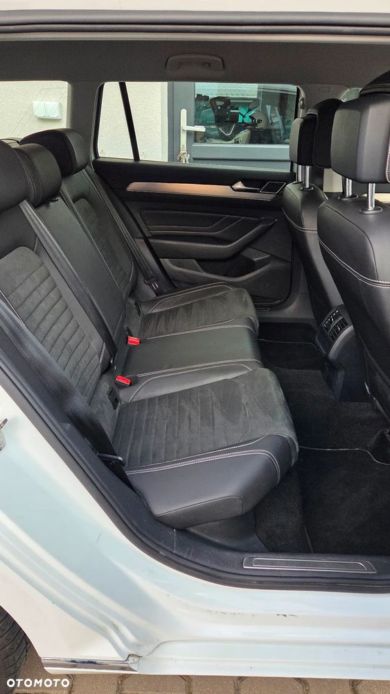 Volkswagen Passat 1.5 TSI EVO Elegance DSG - 22