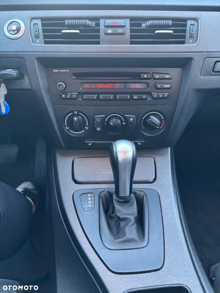 BMW Seria 3 320d DPF - 10