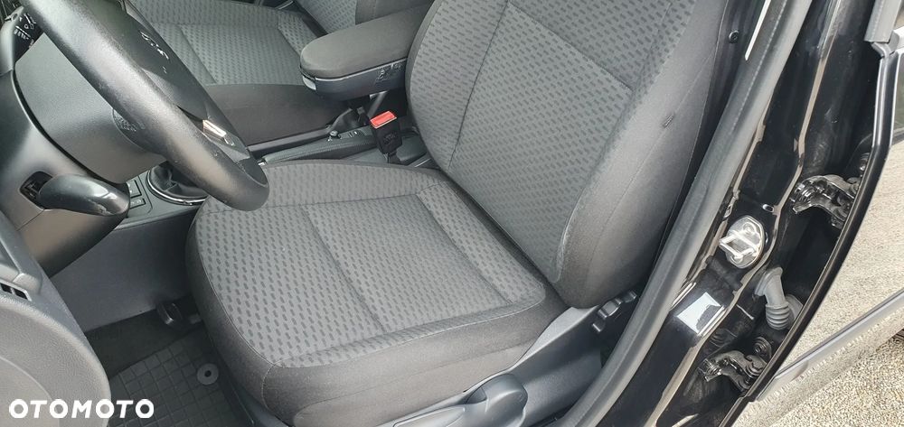 Skoda Fabia 1.2 TSI Ambiente - 27