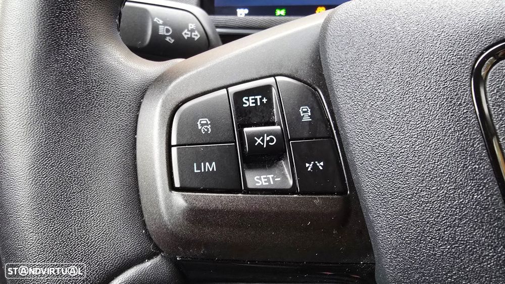 Ford Mustang Mach-E - 15