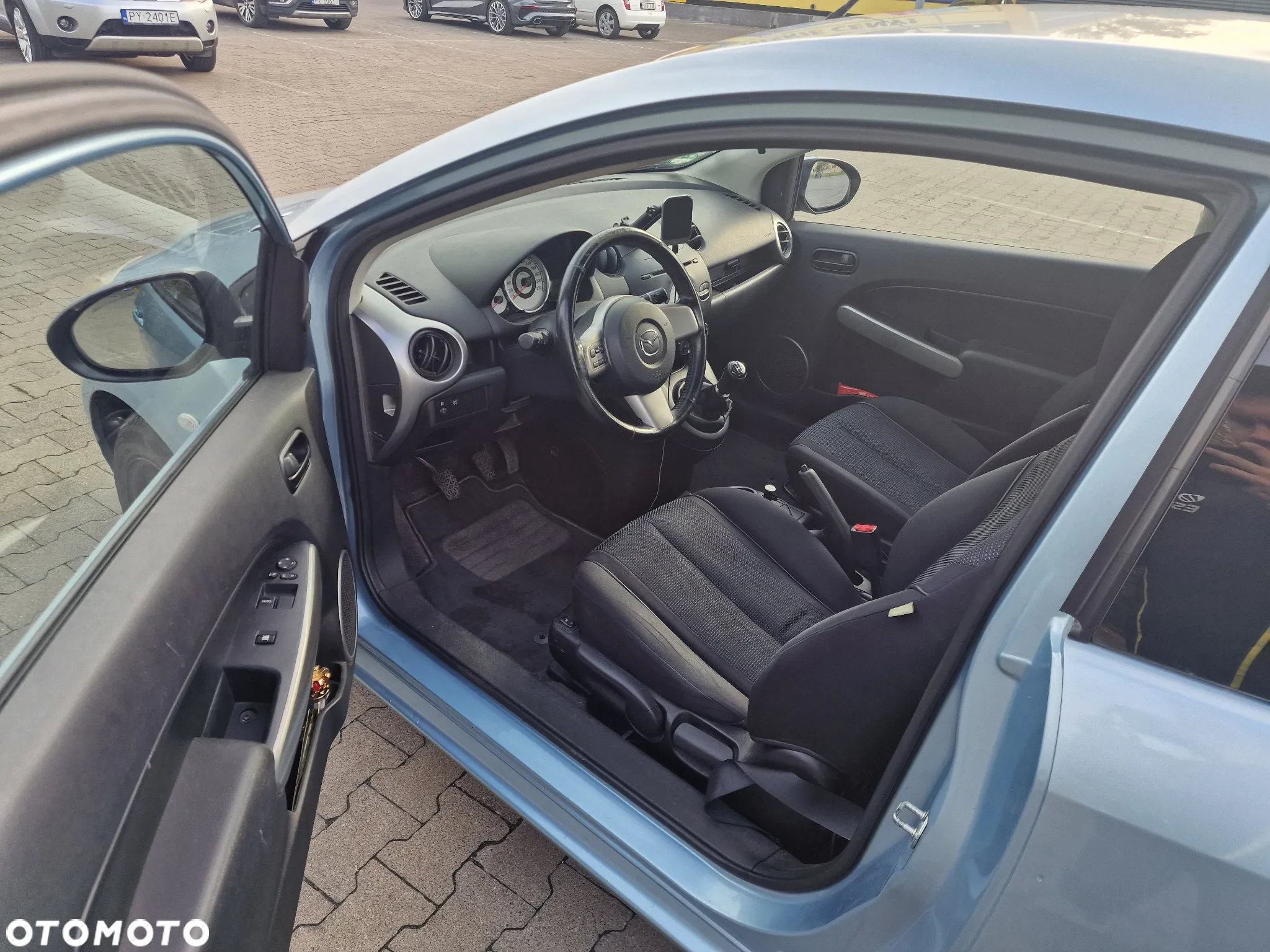 Mazda 2 1.3 Exclusive - 12