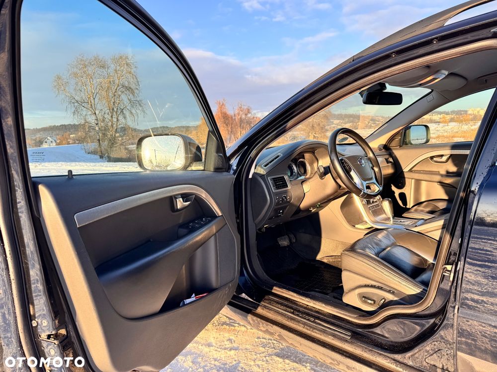 Volvo XC 70 - 8